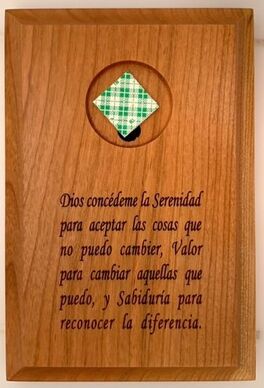 Wood Plaque with Medallion Holder-Spanish Serenity Prayer 4"x6"
